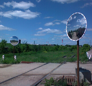 Зеркала на железнодорожных переездах